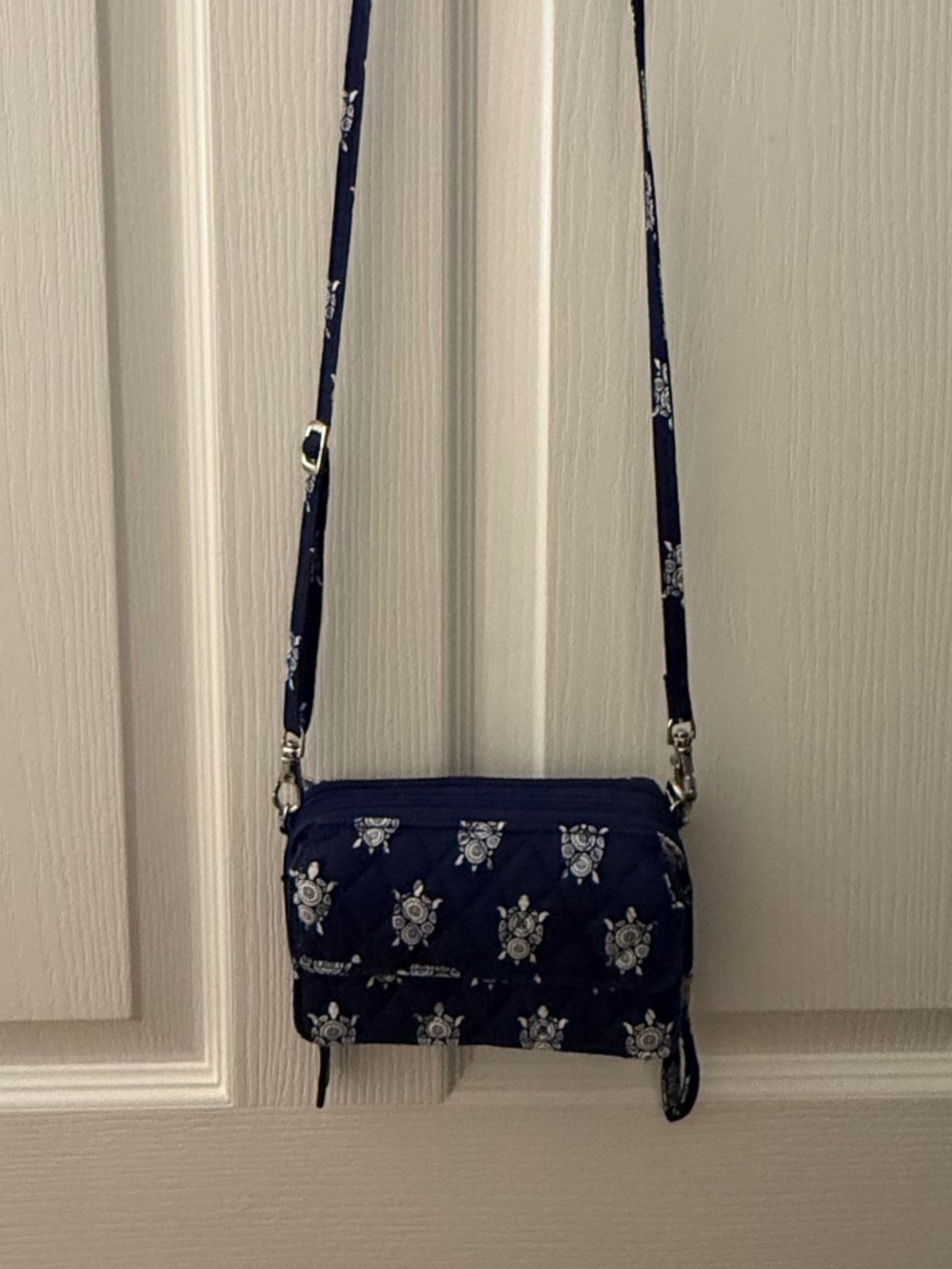Vera Bradley All in One Crossbody Purse Wristlet Wallet Bees Retired Pattern